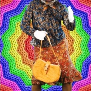 Meet your Posher, Mia